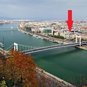 Monolit Center , Budapest Ungheria